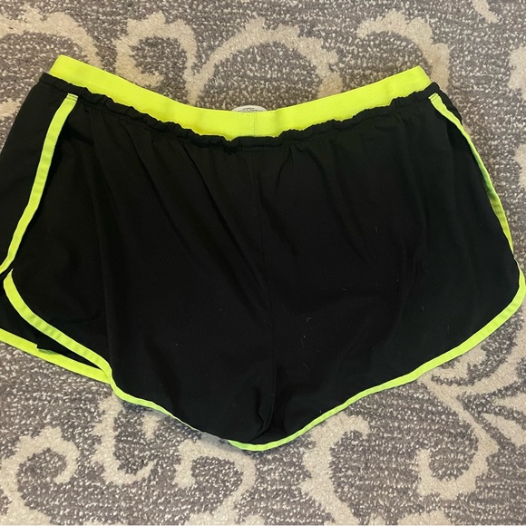 Nike Lined running shorts - Picture 3 of 3